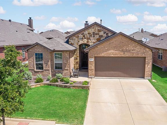 5th image of 5817 Loveland Dr