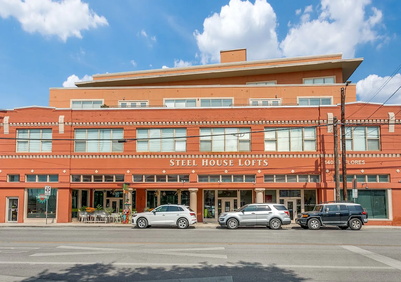 1 Bedroom/1 Bath Condo Steele House Lofts — Photo 1