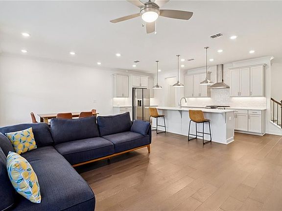 2nd image of 5103 Riden Way