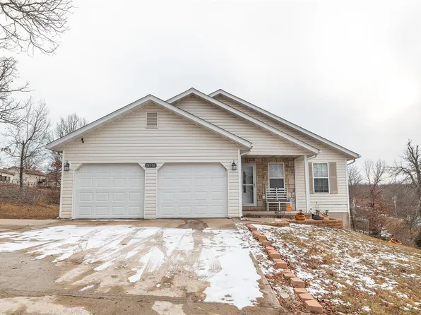 24590 True Dr, Saint Robert, MO 65584