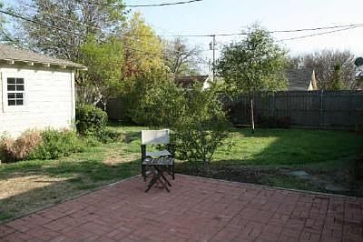 2nd image of 501 S Weatherred Dr