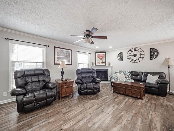 4th image of 2041 Polaris Ave