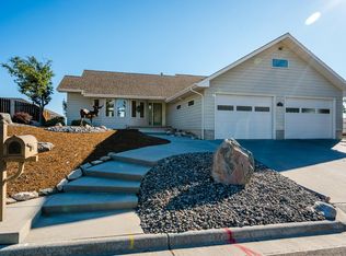 917 Erie Dr, Buffalo, WY 82834