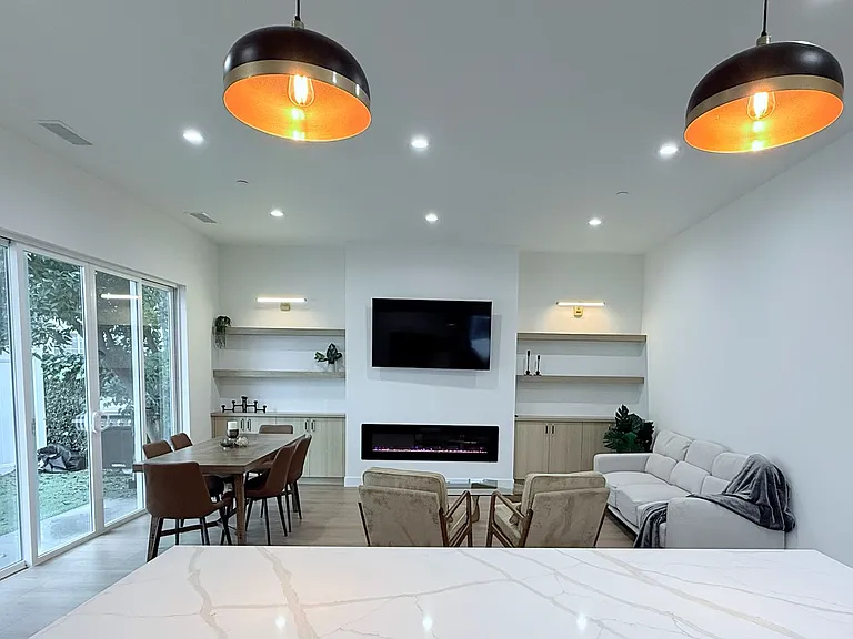 5725 Bertrand Ave #1/2 — Photo 14