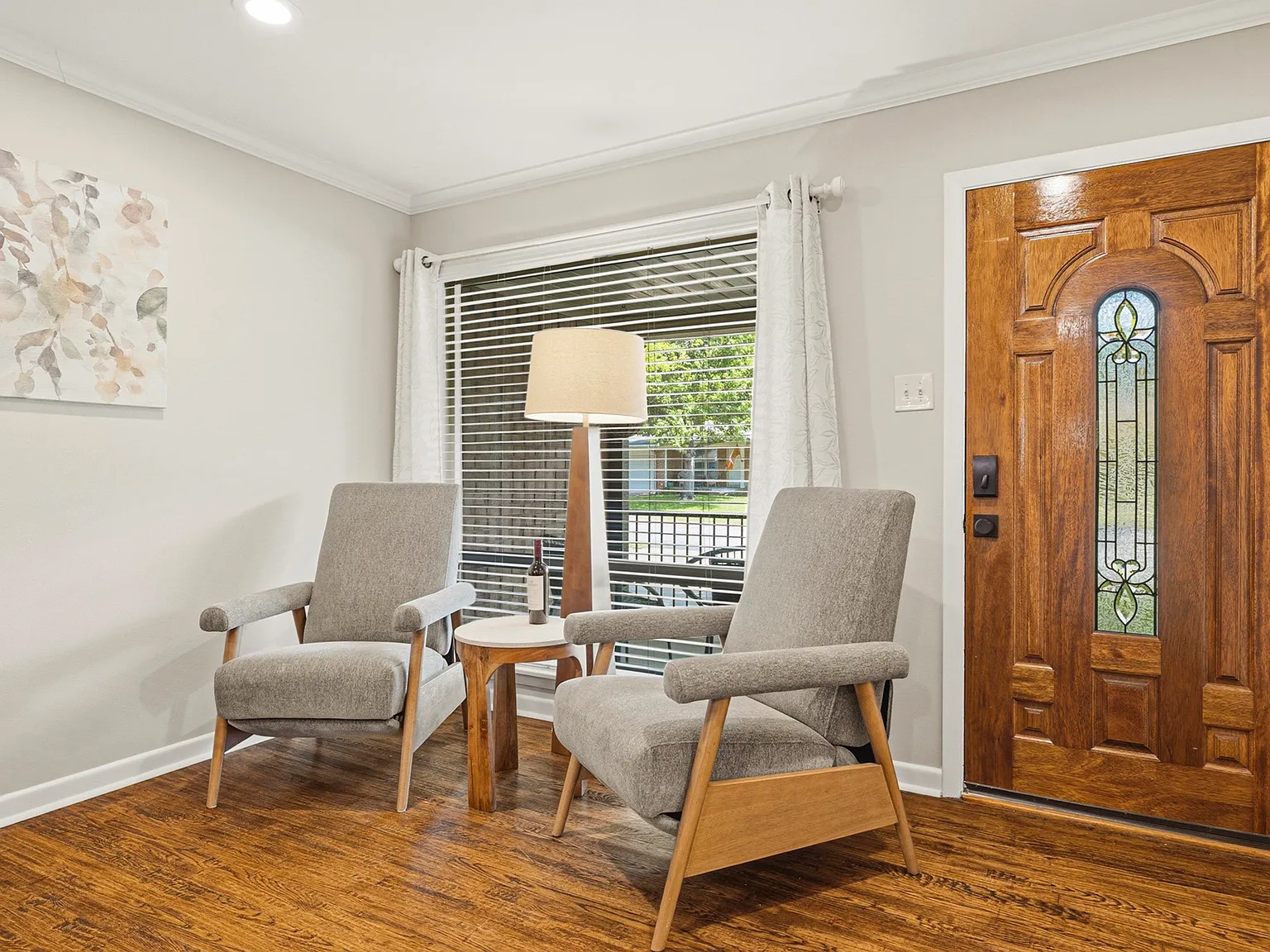 3 bed, 1318 sqft, $3,600 — Photo 3