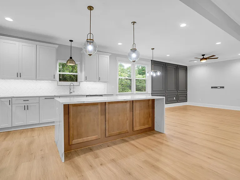 108 Averill St — Photo 20