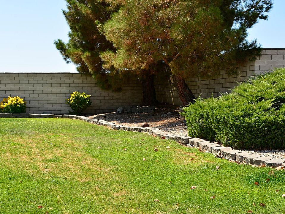 15243 Halinor St, Hesperia, CA 92345 Zillow