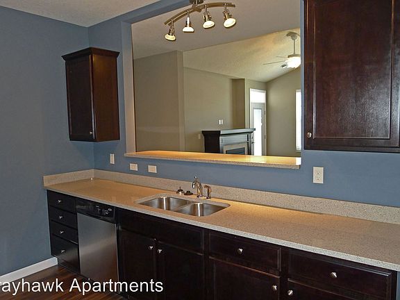 5th image of 2811 Talon Dr Unit 203