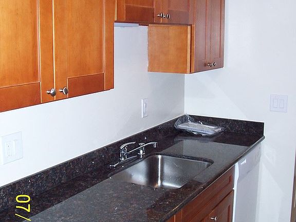 3rd image of 414 Pinehurst Ave