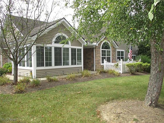 3rd image of 123 Shaw Dr