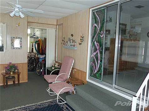 2nd image of 8 S Esplanade St