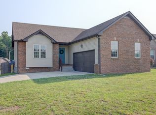 599 Cameo Ct, Clarksville, TN 37042