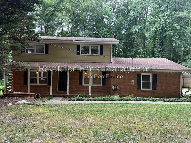 115 Hickory Ave — Photo 1