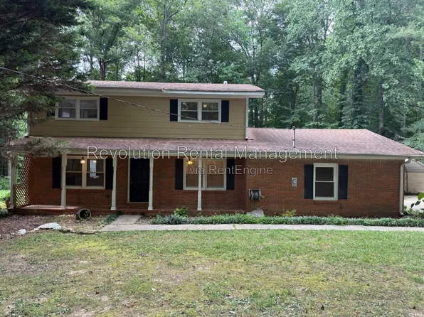 115 Hickory Ave, Fayetteville, GA 30215
