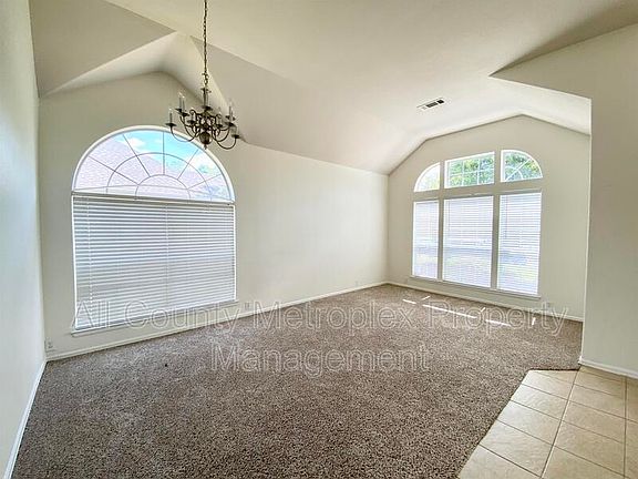 2nd image of 2856 S Serrano