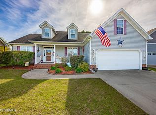 105 Sweet Briar Ct, New Bern, NC 28562