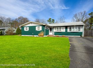 219 Cottonwood Dr, Brick, NJ