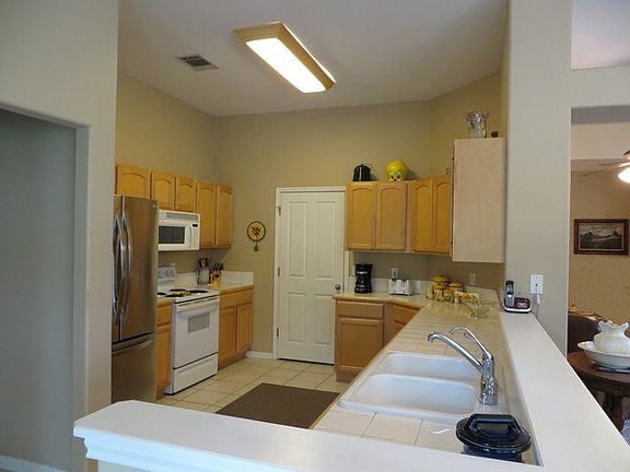 5th image of 111 Woodland Trl