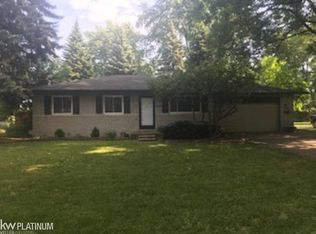 5576 Noll St, Sterling Heights, MI 48310