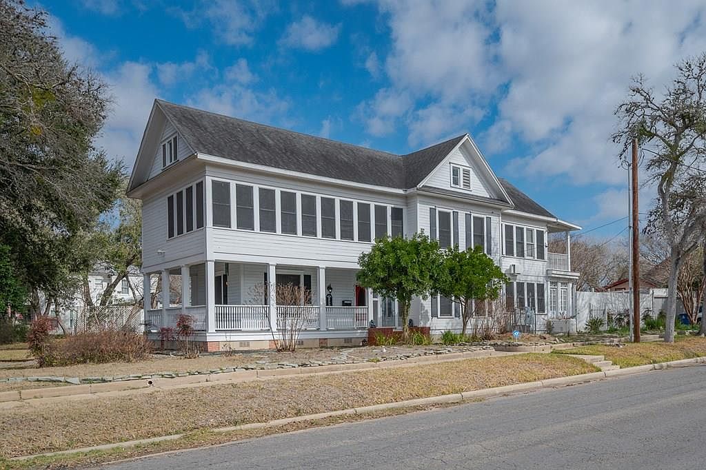 601 E Bowie St, Beeville, TX 78102 Zillow