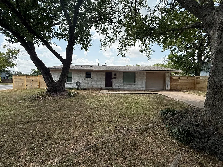5305 Cloverdale Ln — Photo 71