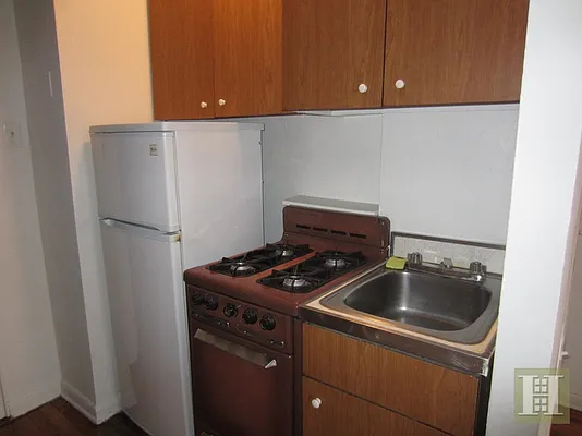 Rented by Halstead Real Estate | media 18