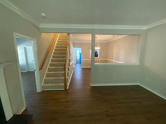 4th image of 4132 Bush Lake Dr