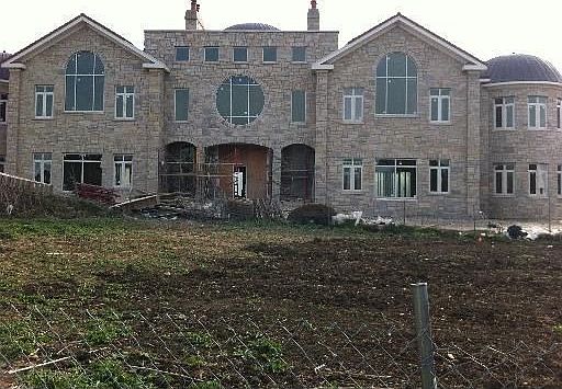 3rd image of 9 Blossom Ct