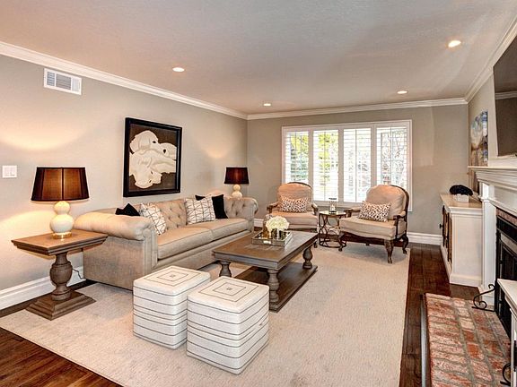 4th image of 210 Blossom Villa Way