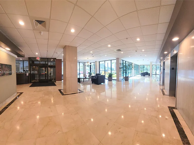 400 S Kings Point Dr #220 — Photo 17