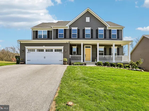 70 Lady Harrington Dr, York, PA 17402