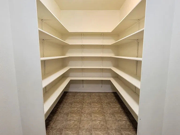 111 Jasmine Cv — Photo 15