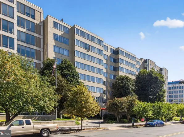 1711 Massachusetts Ave NW #825, Washington, DC 20036