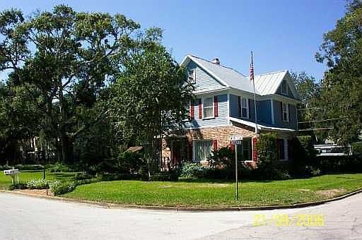 Large Corner Lot