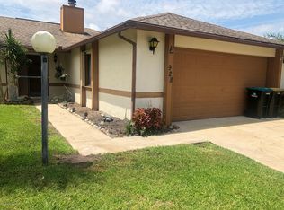 928 Hunt St NW, Palm Bay, FL 32907
