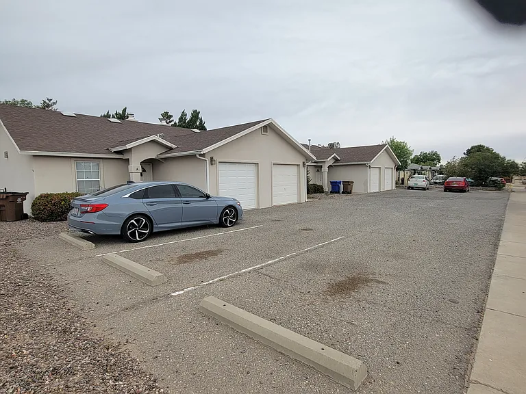 4801 N Sonoma Ranch Blvd #B — Photo 2
