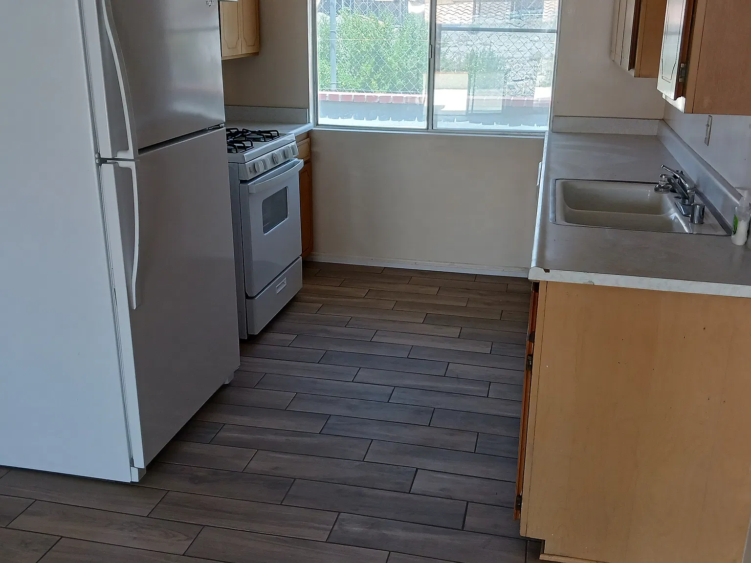 1 bed, 400 sqft, $1,400 — Photo 4