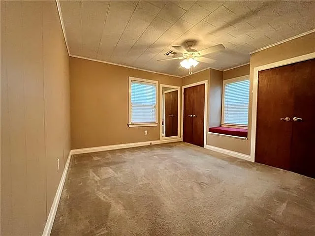 539 Avenue G — Photo 9