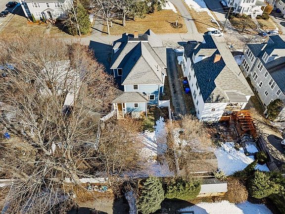 5th image of 323 Myrtle Street