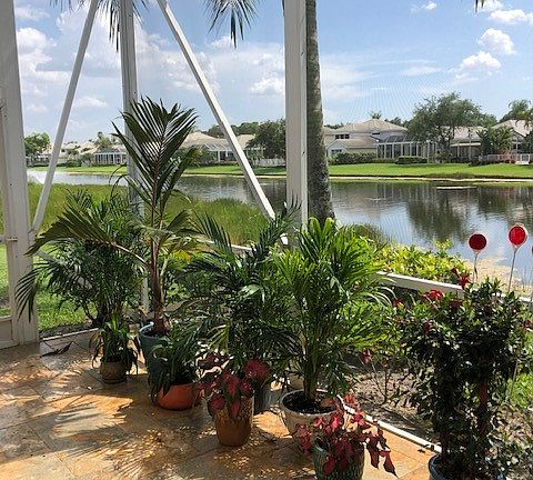 Rear lanai with marble floor