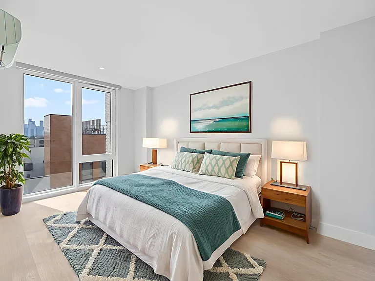 3 Clarkson Ave #7E — Photo 3
