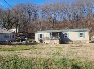 22013 Main St, Reeds Spring, MO 65737