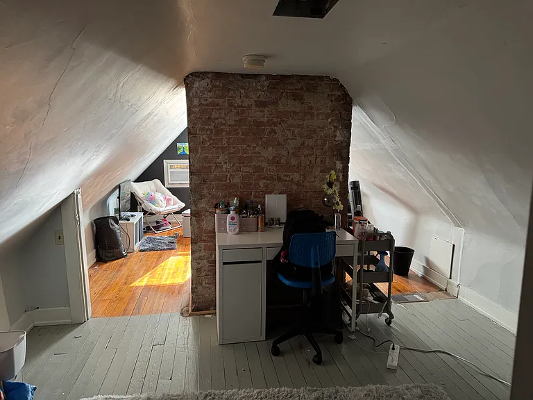 420 Ada St #2 — Photo 7