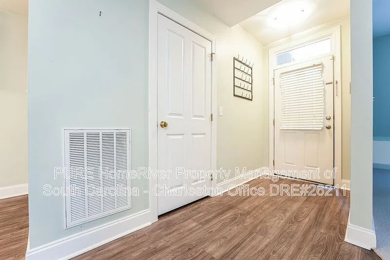 2 bed, 2.0 bath, 1000 sqft, $1,799 — Photo 3