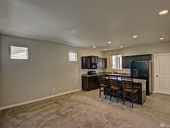 5th image of 512 Sandalwood Dr SW