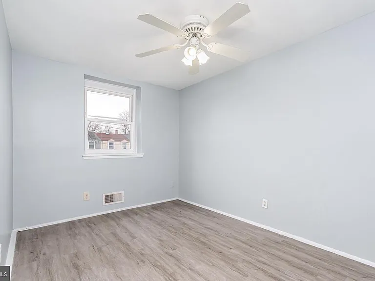 2020 Dineen Dr — Photo 11
