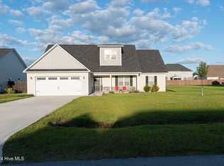 308 Channel Run Ln, Sneads Ferry, NC 28460