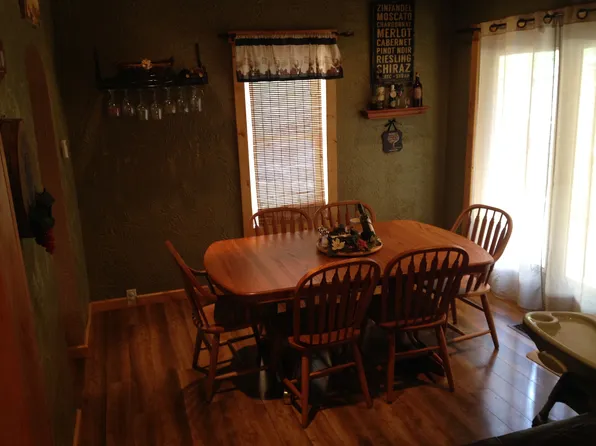 215 Cochran St, Creekside, PA 15732