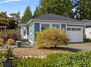 650 Windward Way, Qualicum Beach, BC V9K 2K4