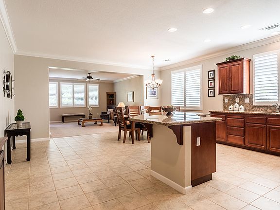 5th image of 4621 Monte Mar Dr